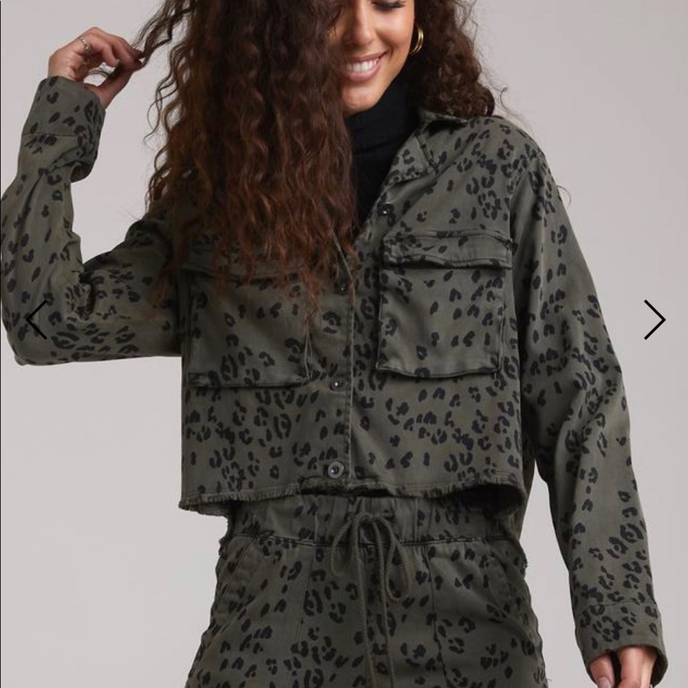 Bella Dahl 🆕 Crop Military Jacket- Olive Leopard